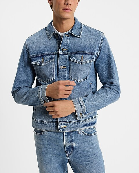 Double Pocket Medium Wash Denim Jacket | Express