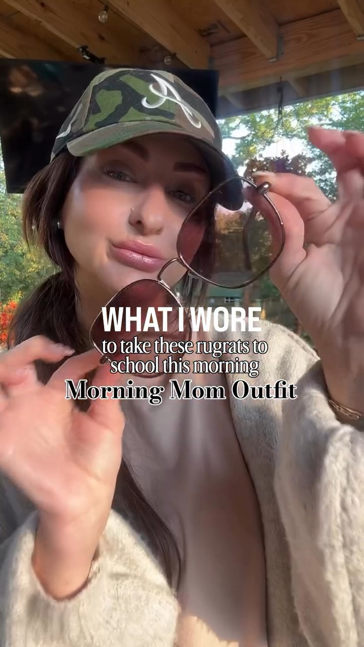 The morning mom uniform but elevated a little 🙃 My go to mom fall outfit 

#momootd #falloutfit #momuniform #everydayootd #momstyle #comfyandchic #comfyootd

#LTKFallSale #LTKFindsUnder50 #LTKStyleTip