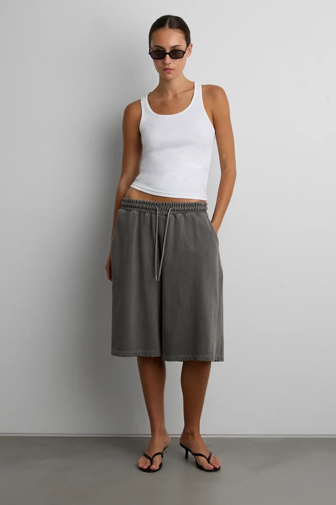 VINTAGE WASH SWEATSHORT | OAK + FORT