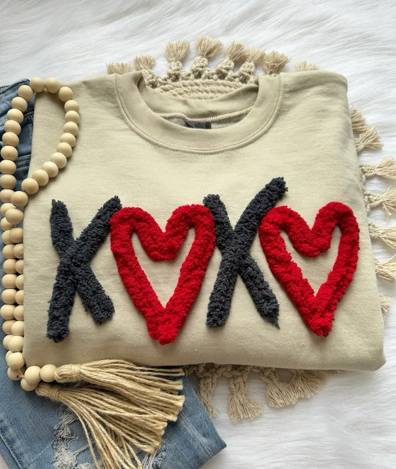 Romanticizing February has me swooning 

#valentines #sweatshirts #vday #datenight #galentine #outfit #casual 

#LTKsalealert #LTKstyletip