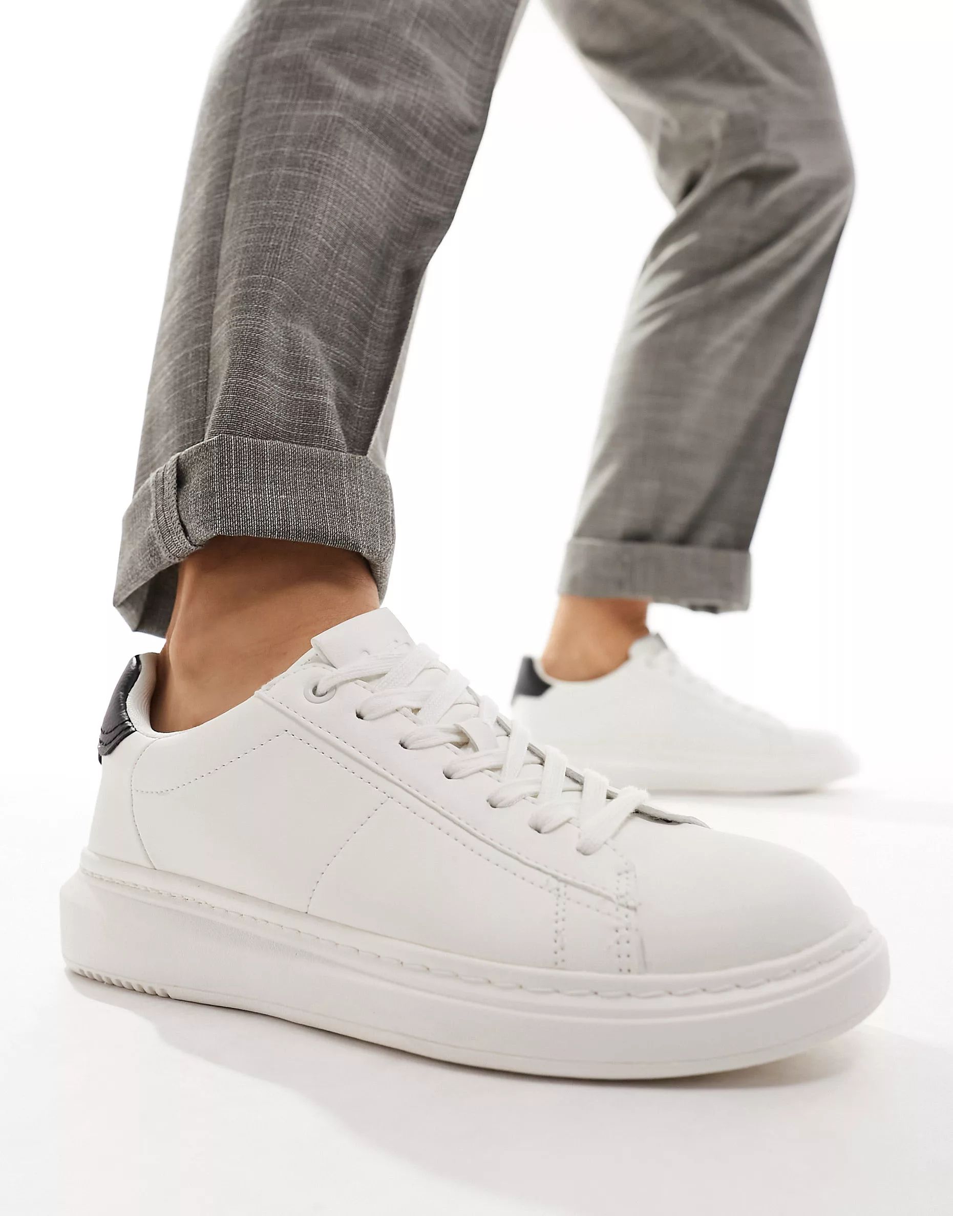 Pull&Bear chunky white trainer with black back tab | ASOS (Global)