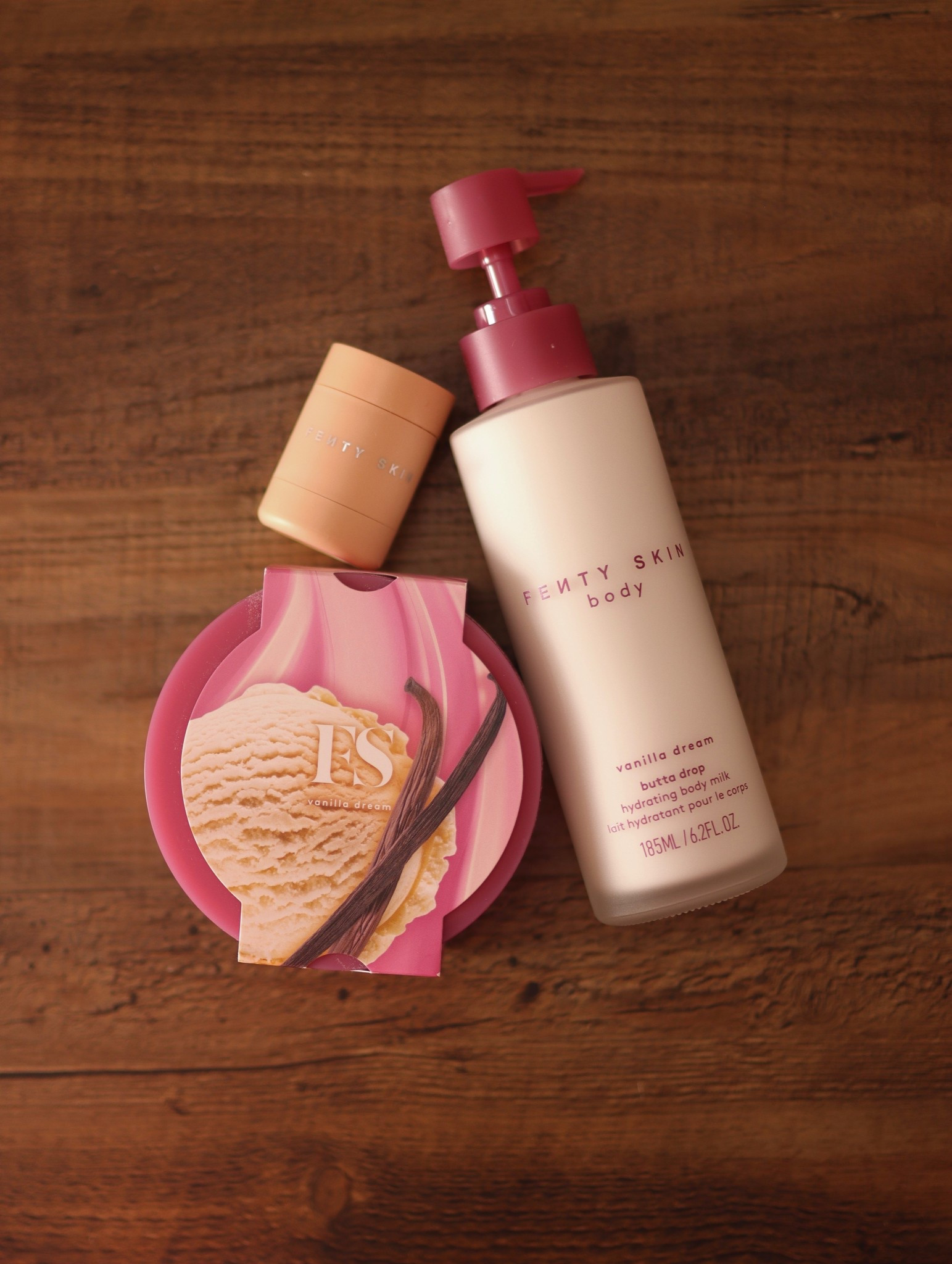 VANILLA DREAM from FENTY BEAUTY smells so good and it’s wicked hydrating! The body milk is one of my favorites because it leaves a beautiful glow to the skin. And you know that I live by the lip mask because it keeps my lips hydrated all day. 