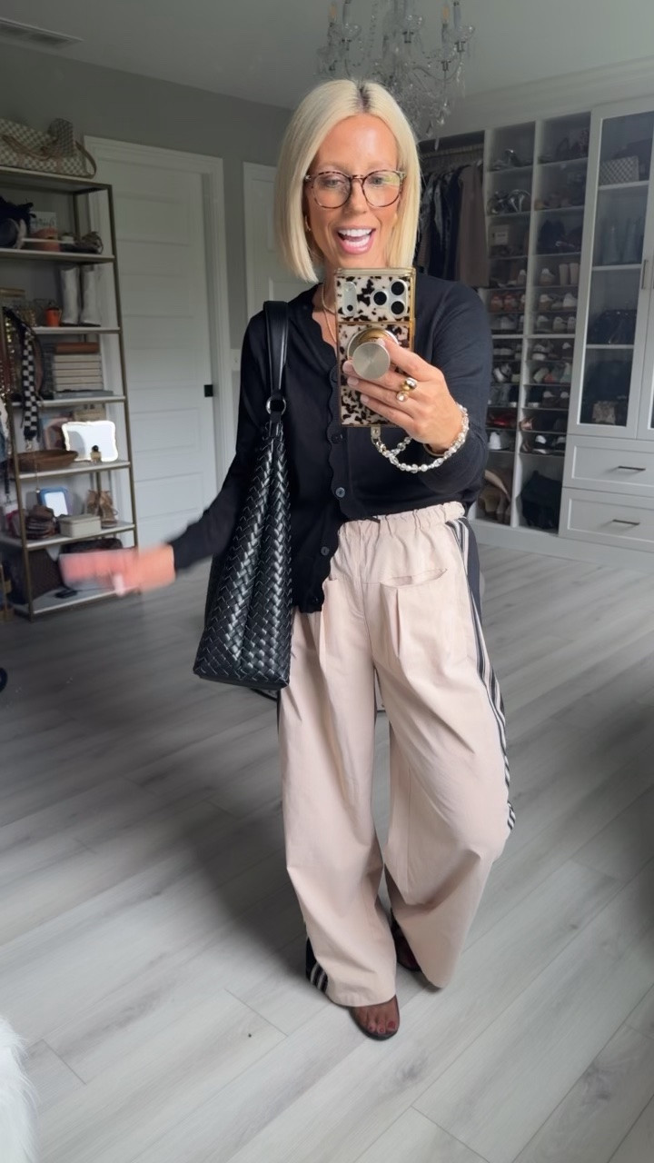 Top small
Pants medium
Shoes TTS

#LTKSaleAlert #LTKootd #LTKmomlife