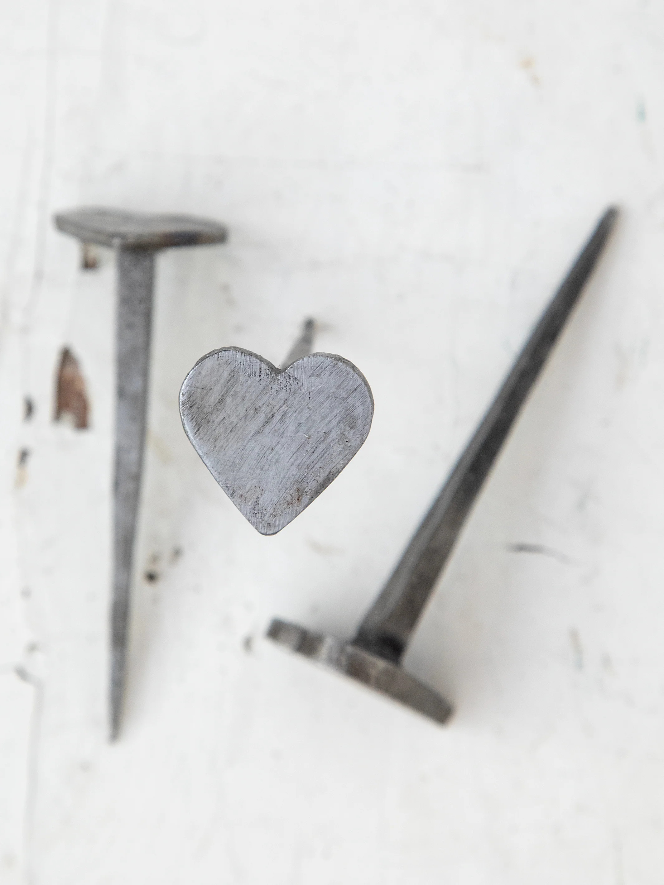 Heart Nails, Large | Natural Life