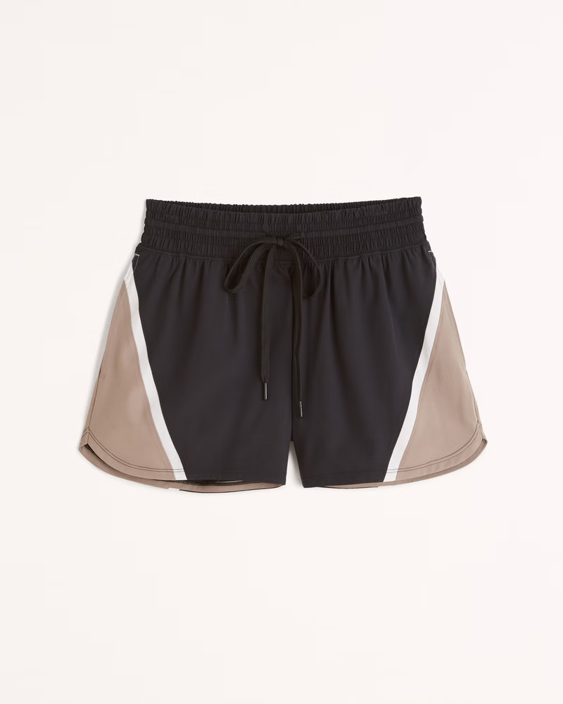 Abercrombie & Fitch | Authentic American clothing since 1892 | Abercrombie & Fitch (US)