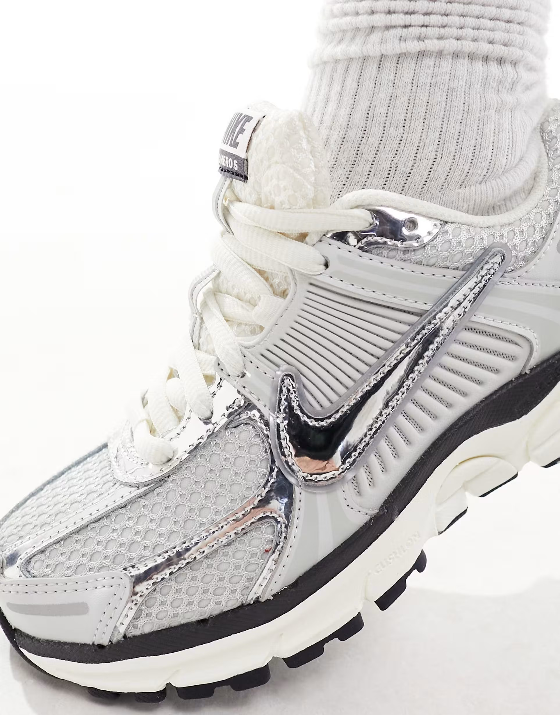 Nike Zoom Vomero 5 sneakers in gray and silver | ASOS (Global)