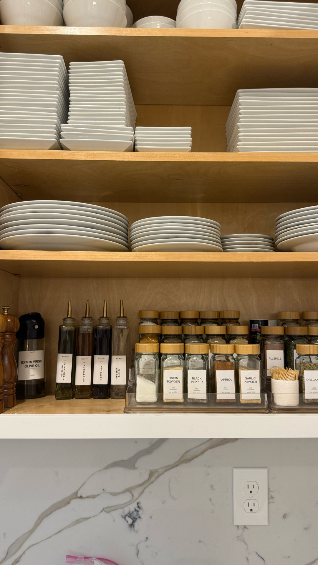 Finally all moved in and so happy to be back to routine. Cooking supper is so fun in an organized kitchen.

#LTKdayinmylife #LTKHome #LTKmomlife