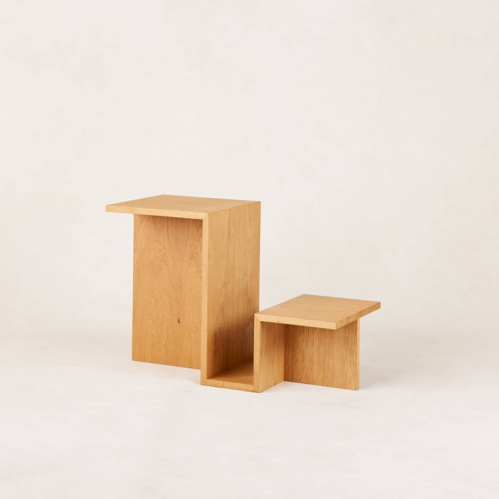 Valley Side Table - Warm Oak | House of Léon