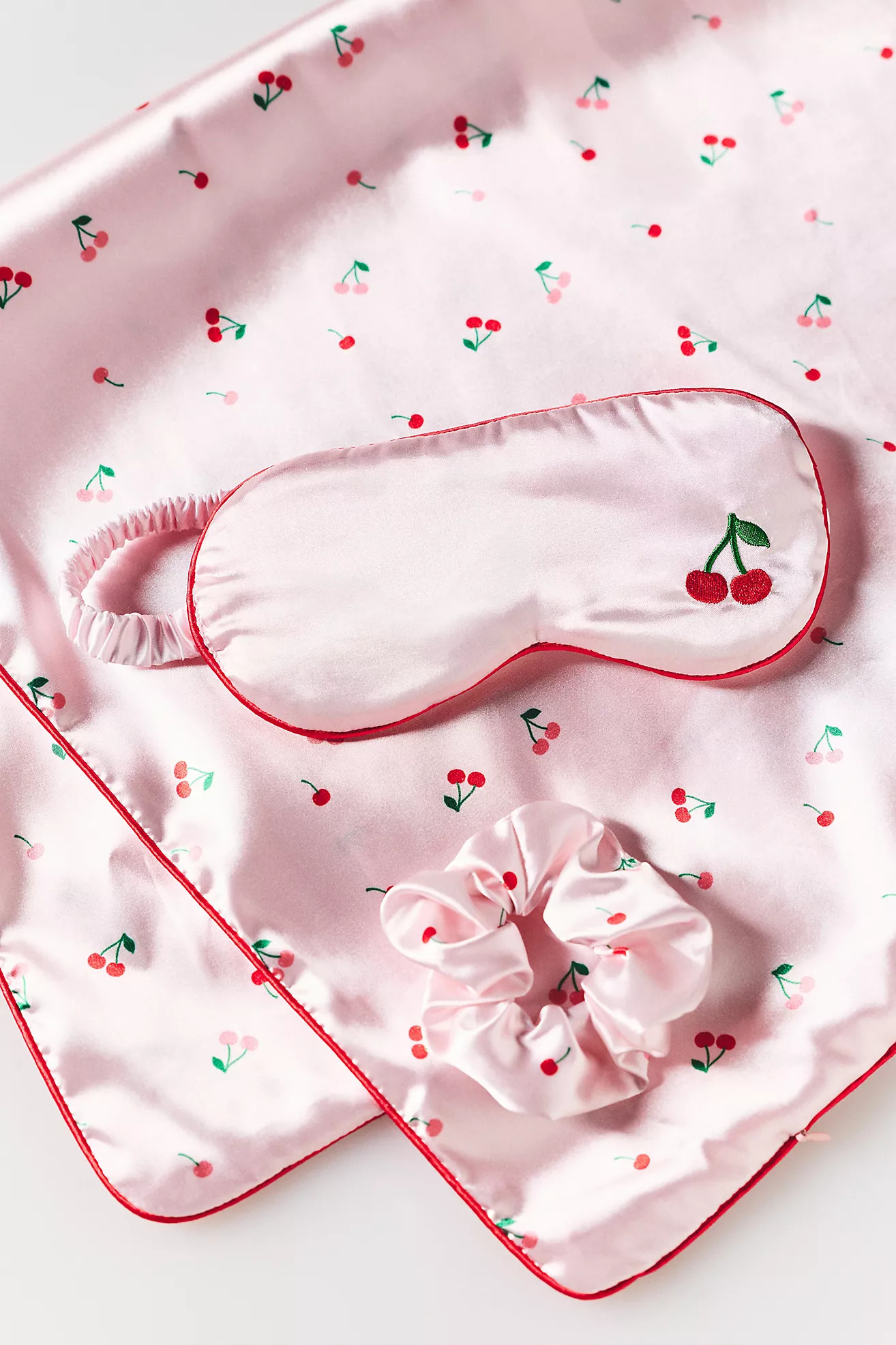 Sleep Well Valentine's Day Set | Anthropologie (US)