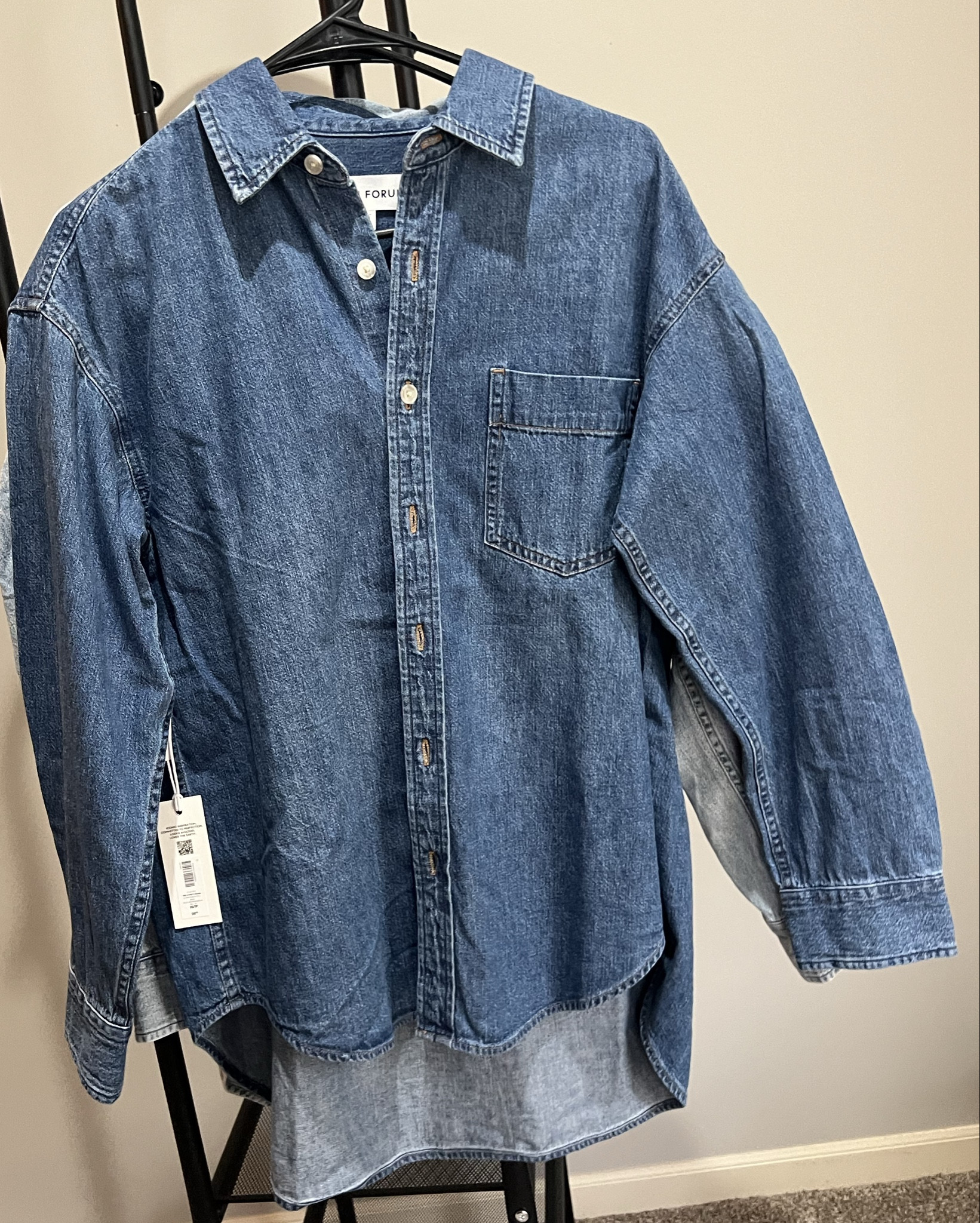 Aritzia - Denim Forum The '80s Comfy Denim Shirt

Wash: 5 Yrs Kiss N Tell Bl
#aritziadenim #winterdenim #valentinesdayoutfit


#LTKmomlife #LTKootd #LTKValentine