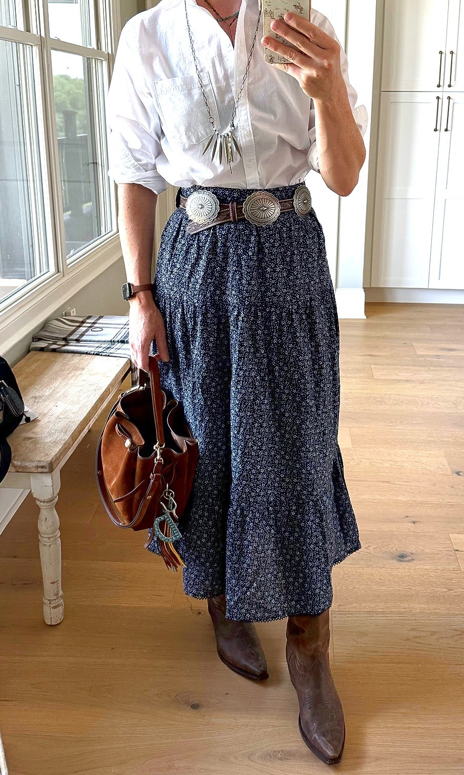 Ralph Lauren vibes on a budget

Size reference 5’ 9” 140 lbs

White button up - large

Maxi skirt - small

Cowboy boots - sized up 1/2 size




Western chic. Cowboy boots outfits. Cowgirl chic. Classic style. Country. Tecovas. Western style. Target. Western summer outfits.

#LTKTall #LTKOver40 #LTKWorkwear