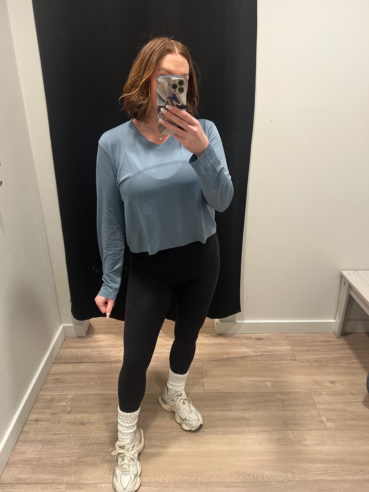 New v-neck swiftly from Lululemon in steel blue! Love this color! I’m wearing a size 12 in the top for length and a loose fit! 

#LTKMidsize #LTKfitnessgoals #LTKActive