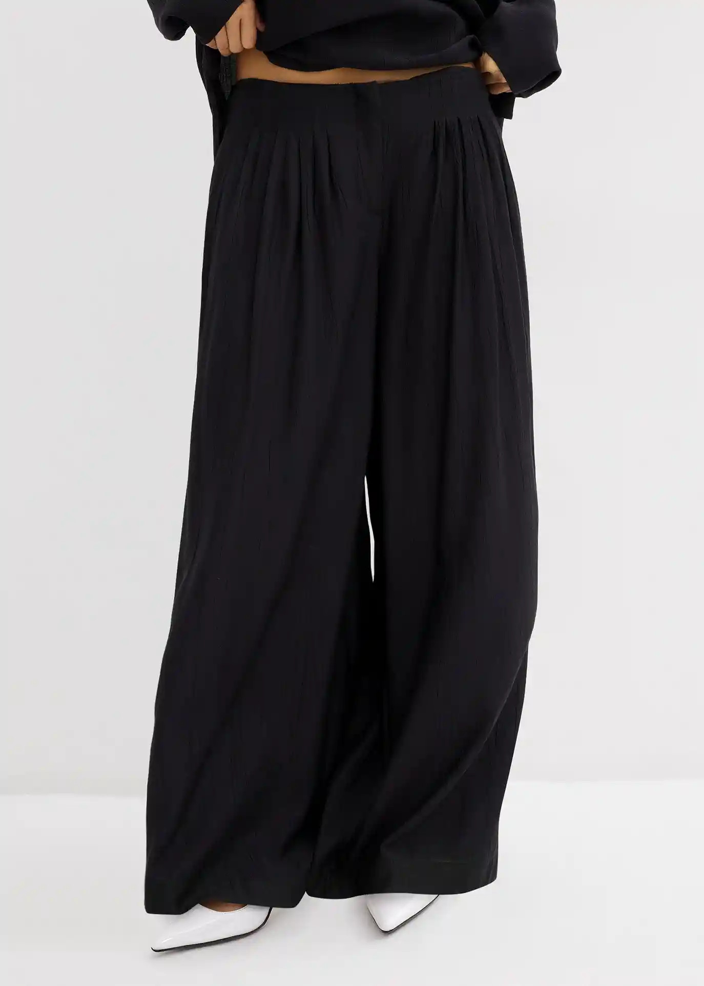 Pantalon palazzo en crépon de viscose mélangée | Bonprix FR