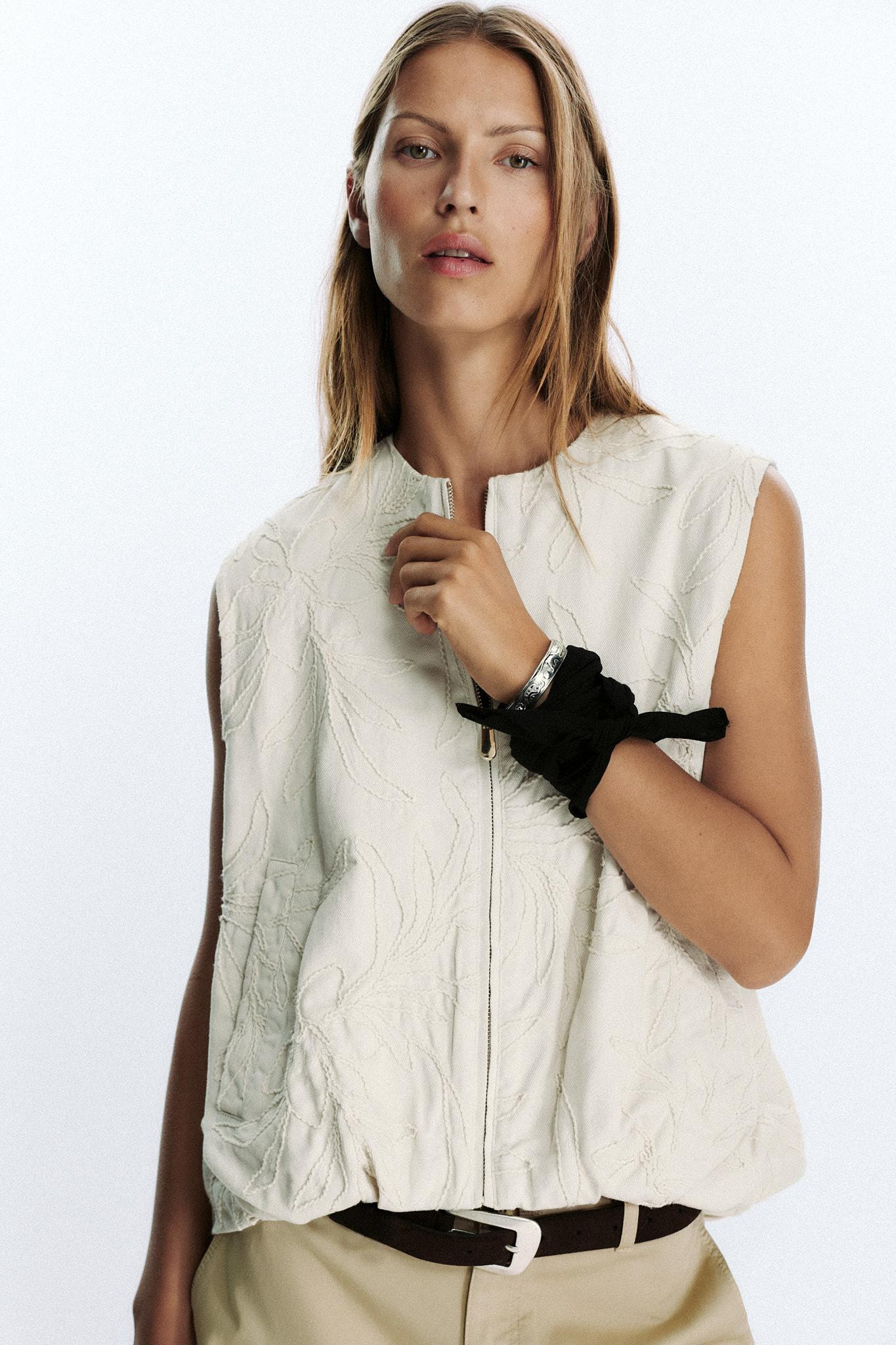 EMBROIDERED VEST | Zara US