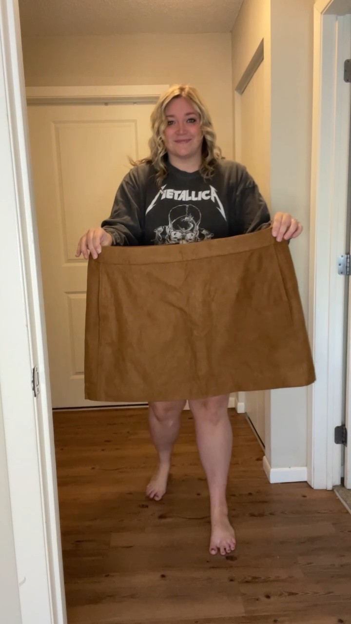 Styling my new J. Crew Factory skirt

#LTKcurves #LTKSeasonal #LTKunder100