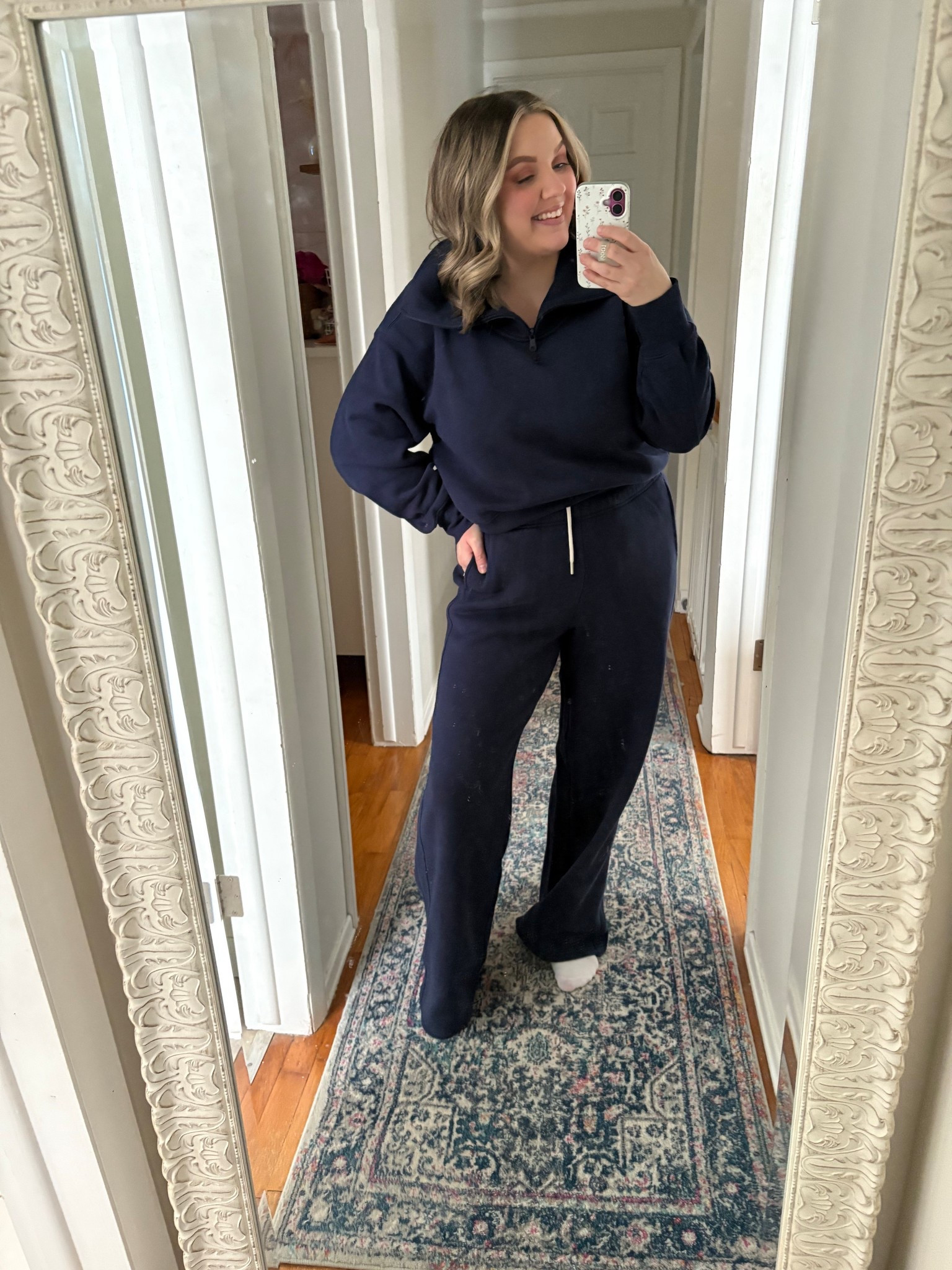 This matching set is giving luxe at an affordable price. I love the navy that makes it look even more expensive. 

Top - large 
Bottoms - large 
@Aerie 



#LTKMidsize #LTKSaleAlert #LTKootd