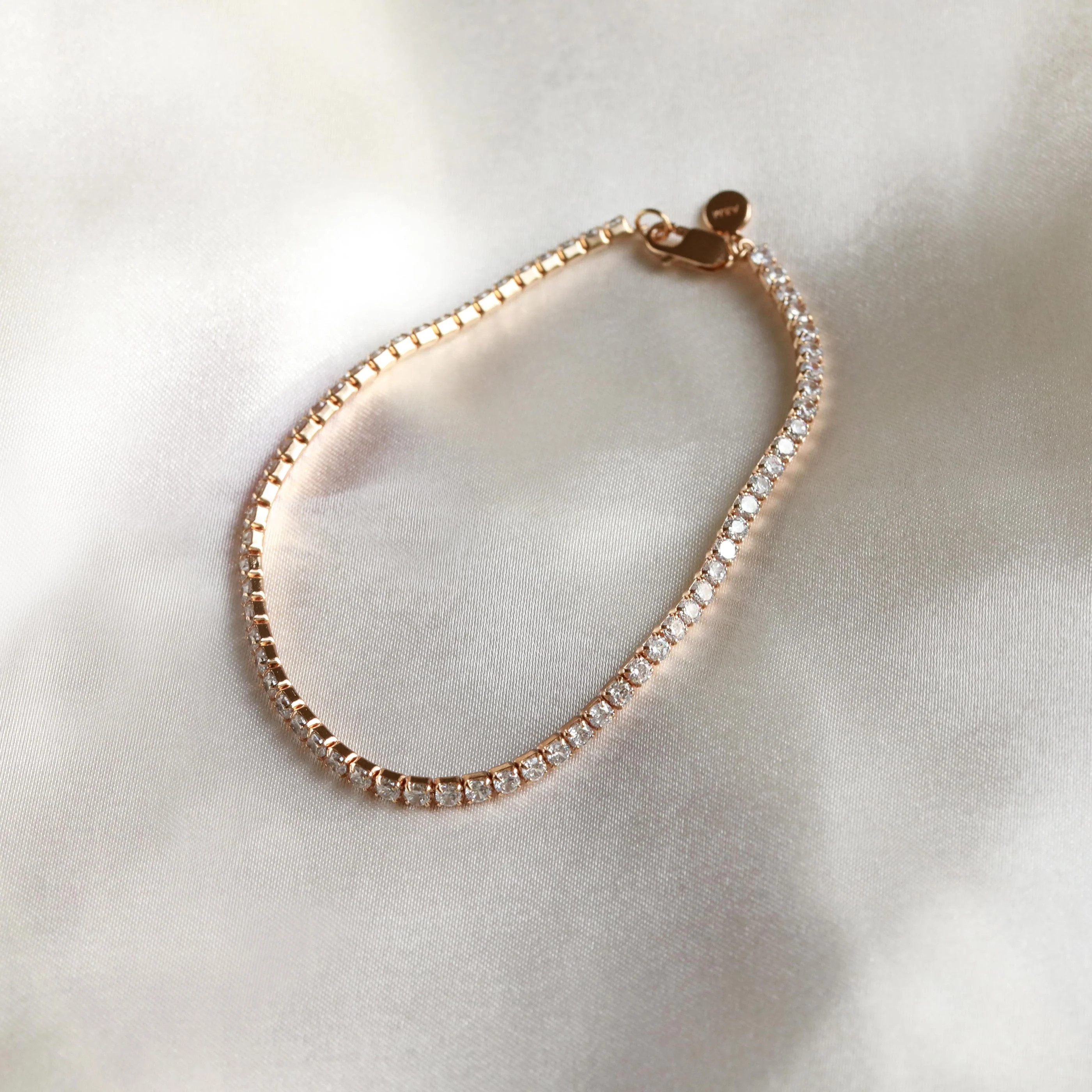 Bold Tennis Chain Gold Bracelet | Astrid & Miyu Bracelets | Astrid and Miyu