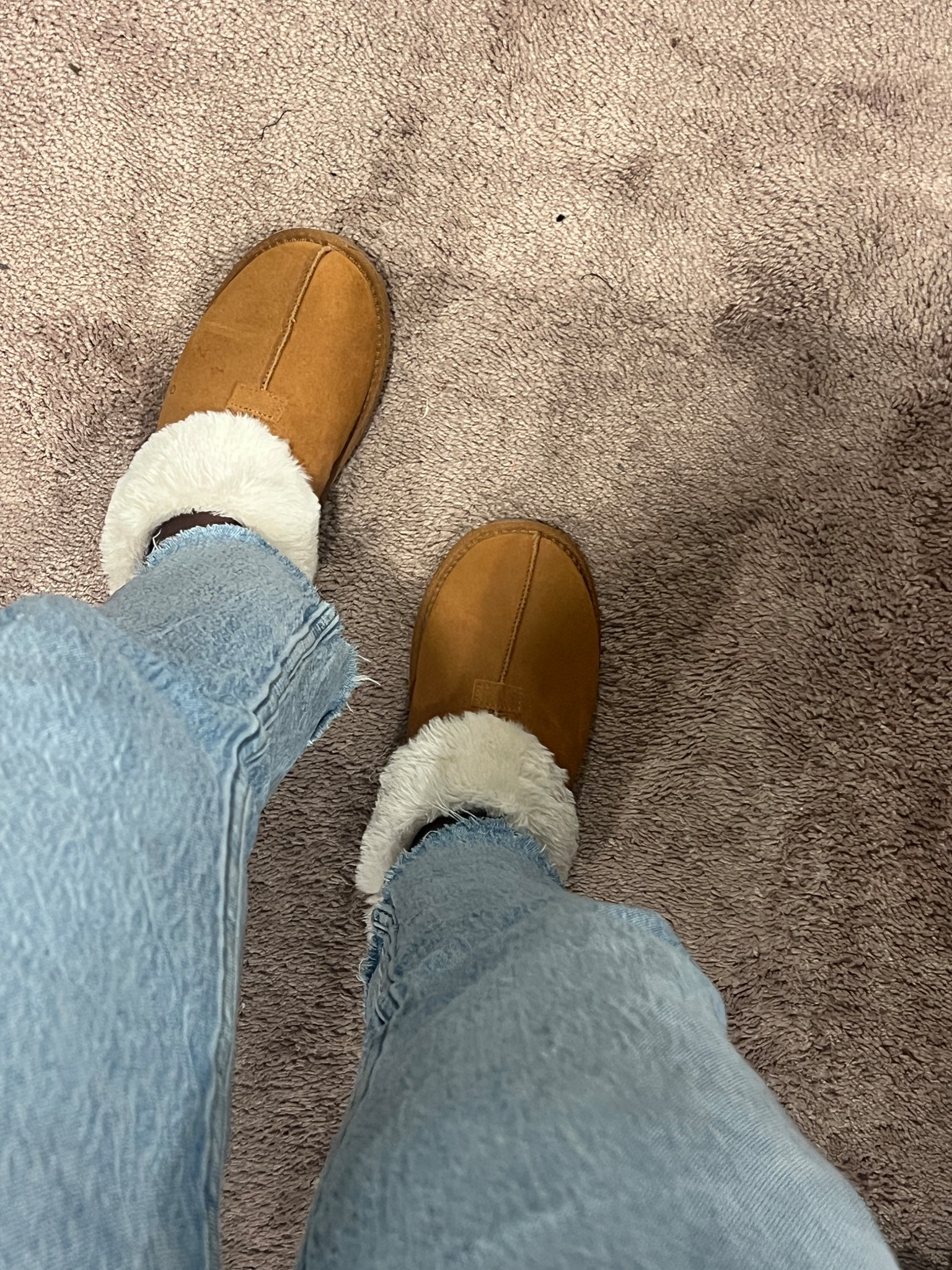 Comfiest house shoes ever 