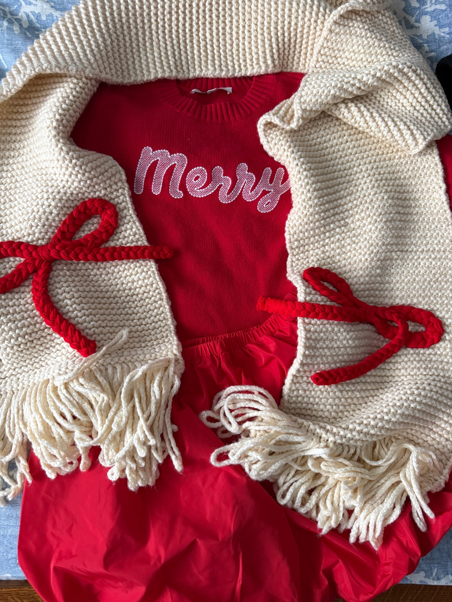 #lift #scarf

#LTKGiftGuide #LTKHoliday