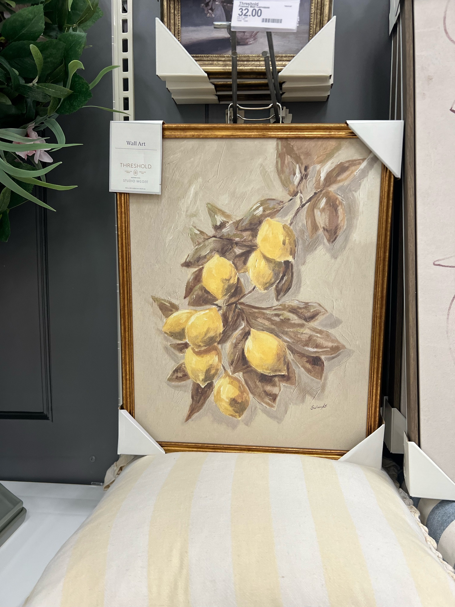 Vintage like lemon photo art.

Artwork, framed photo, Target home, Target, Target style 

#LTKFindsUnder100 #LTKHome #LTKFindsUnder50