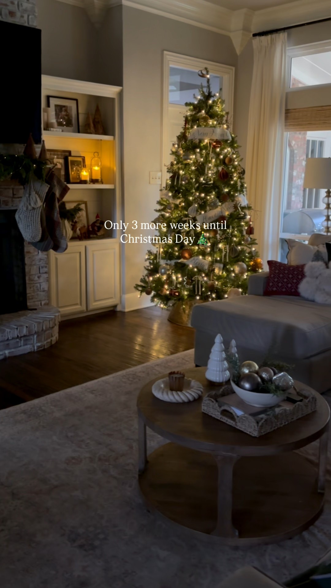 3 more weeks until Christmas Day!  Love this time of year! 🌲

#LTKHome #LTKSeasonal #LTKHoliday