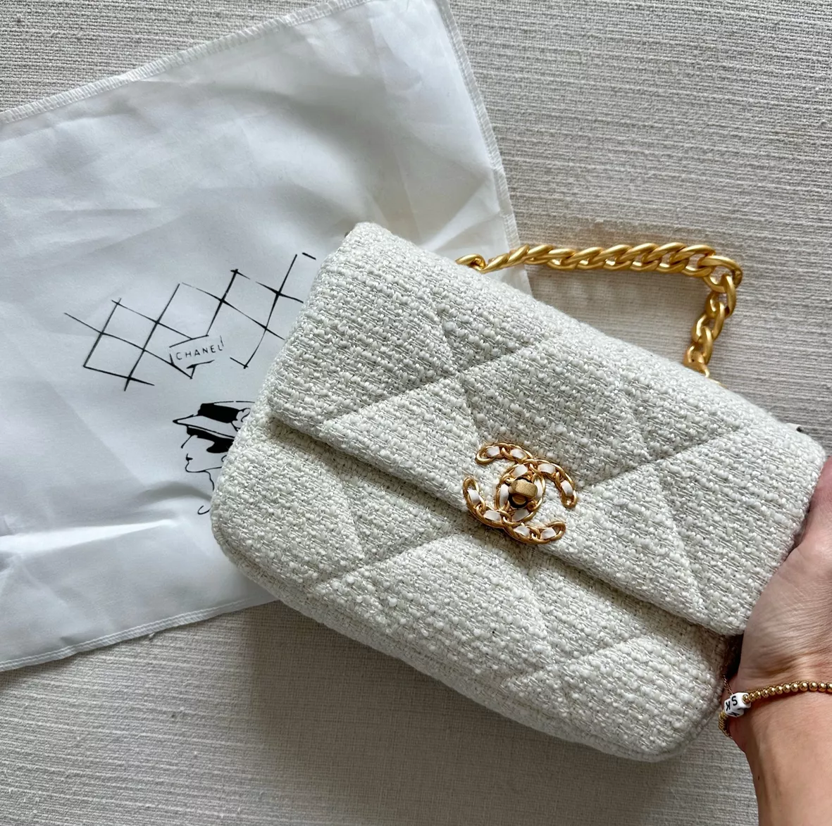 Chanel 2020 Shearling Shopping Chain Tote - Neutrals Totes