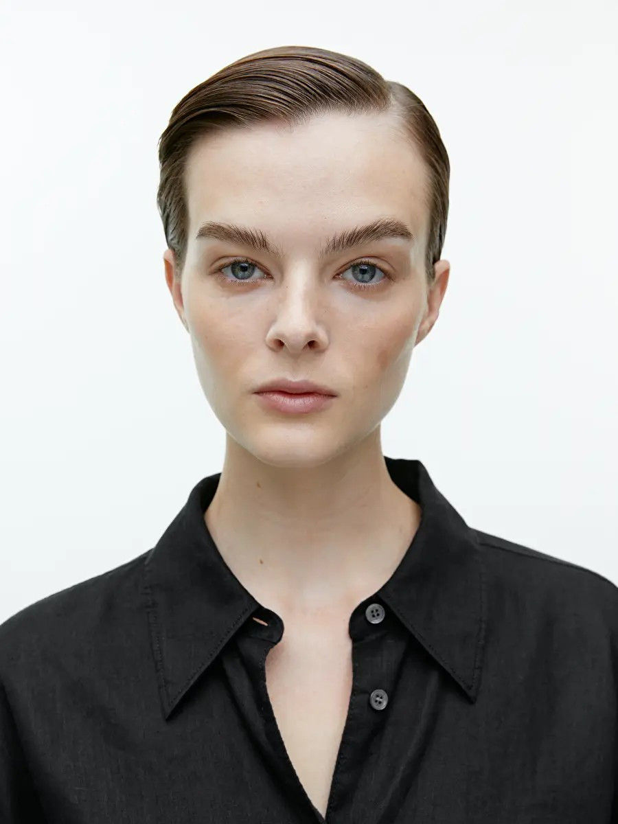 Leinenhemd - Schwarz - Shirts & blouses - ARKET DE | ARKET (EU)