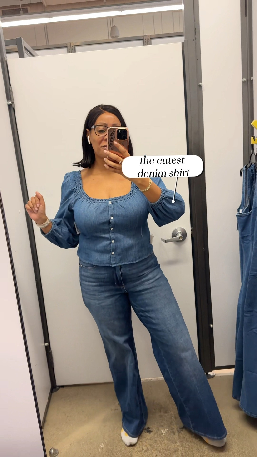 Denim top love it for denim on denim and with a pop of color 

#LTKootd #LTKSeasonal #LTKMidsize