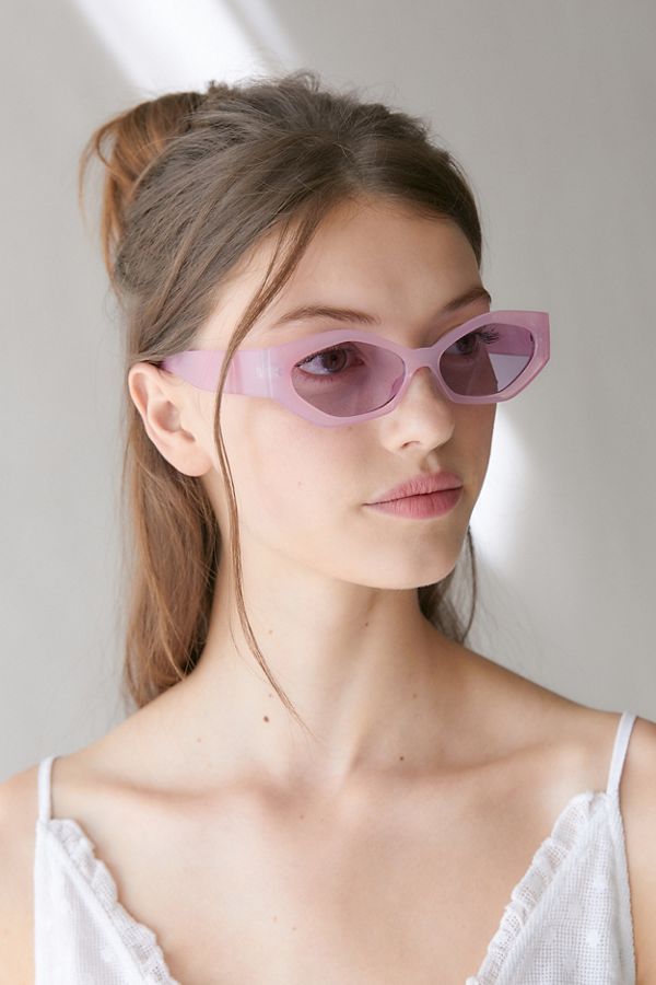 Mae Chunky Oval Sunglasses | Urban Outfitters (US and RoW)