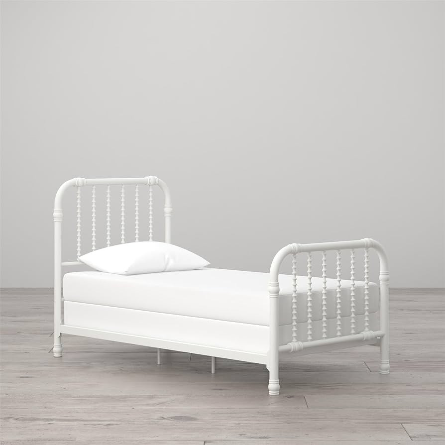 Little Seeds Monarch Hill Wren Metal Bed Twin, White | Amazon (US)