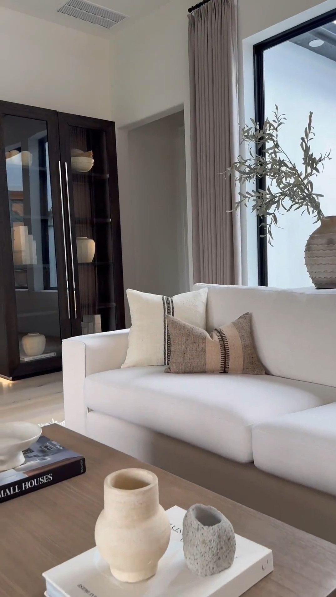 If you love modern organic, you’ll love these pieces 🫶🏽 Shop below! 😊



 #LTKStyleTip 

#LTKSaleAlert #LTKHome