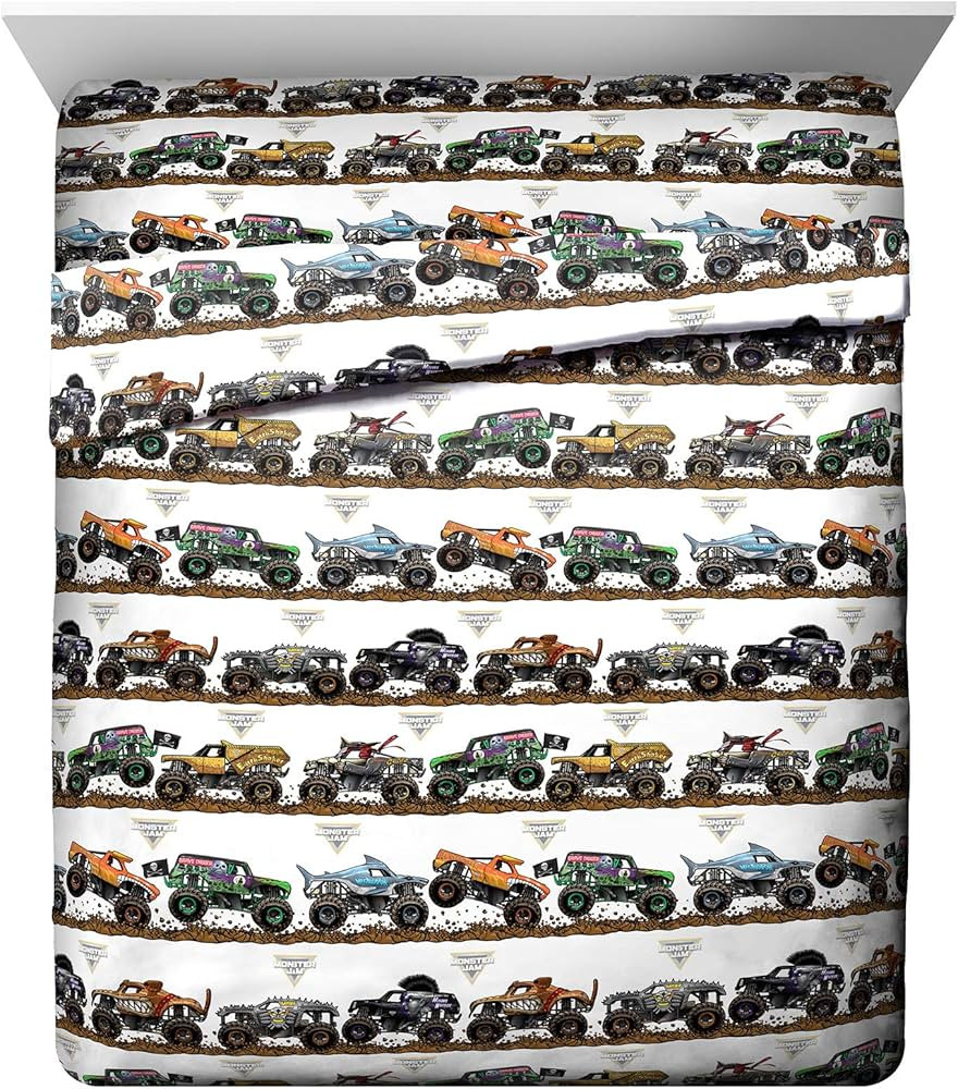 Jay Franco Kids Sheet Set with Fitted, Flat Sheets & Pillow Cover - Ultra-Soft Bedding with Pillo... | Amazon (US)