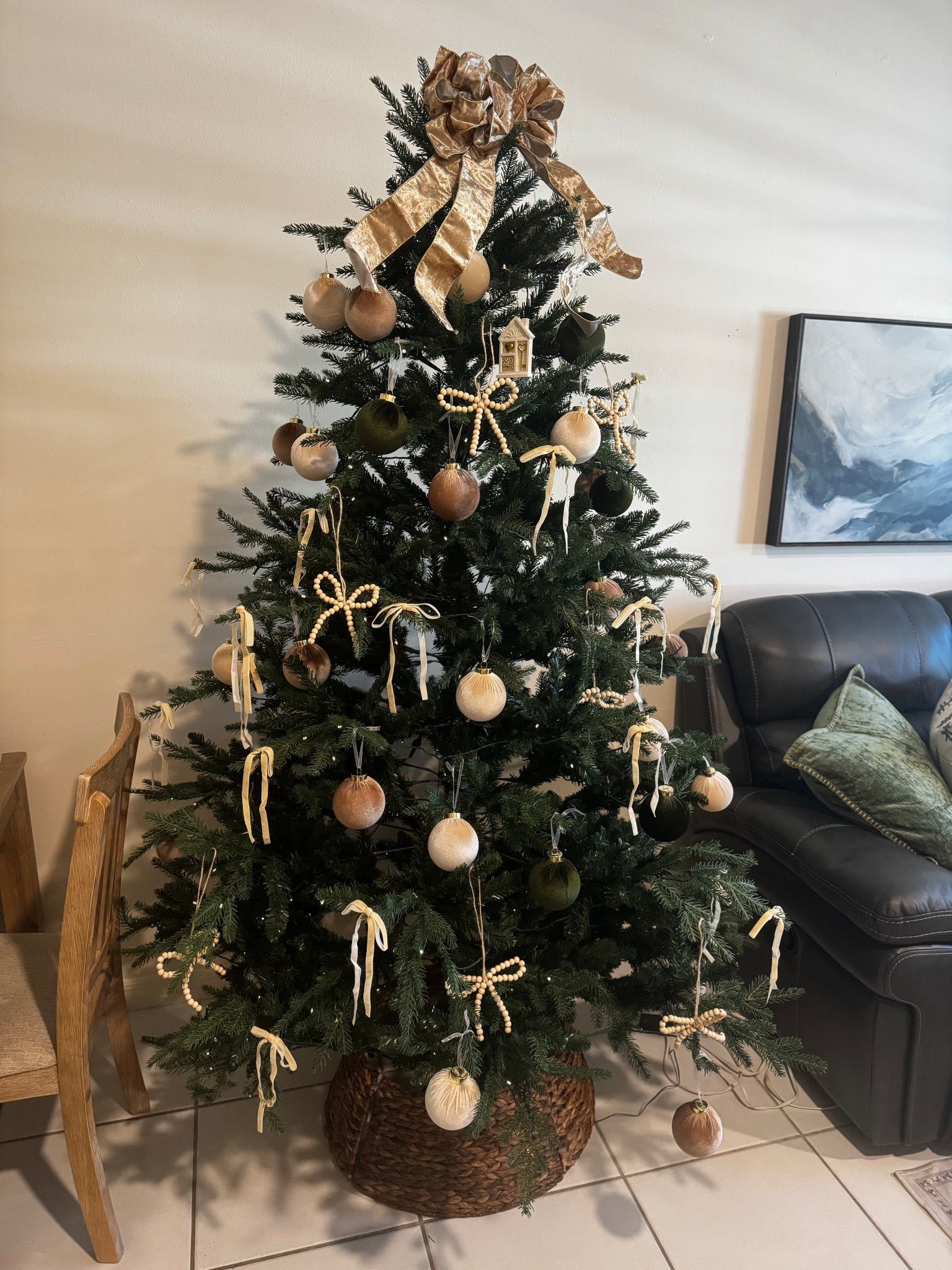 Christmas tree 

#LTKHoliday #LTKHome #LTKSeasonal