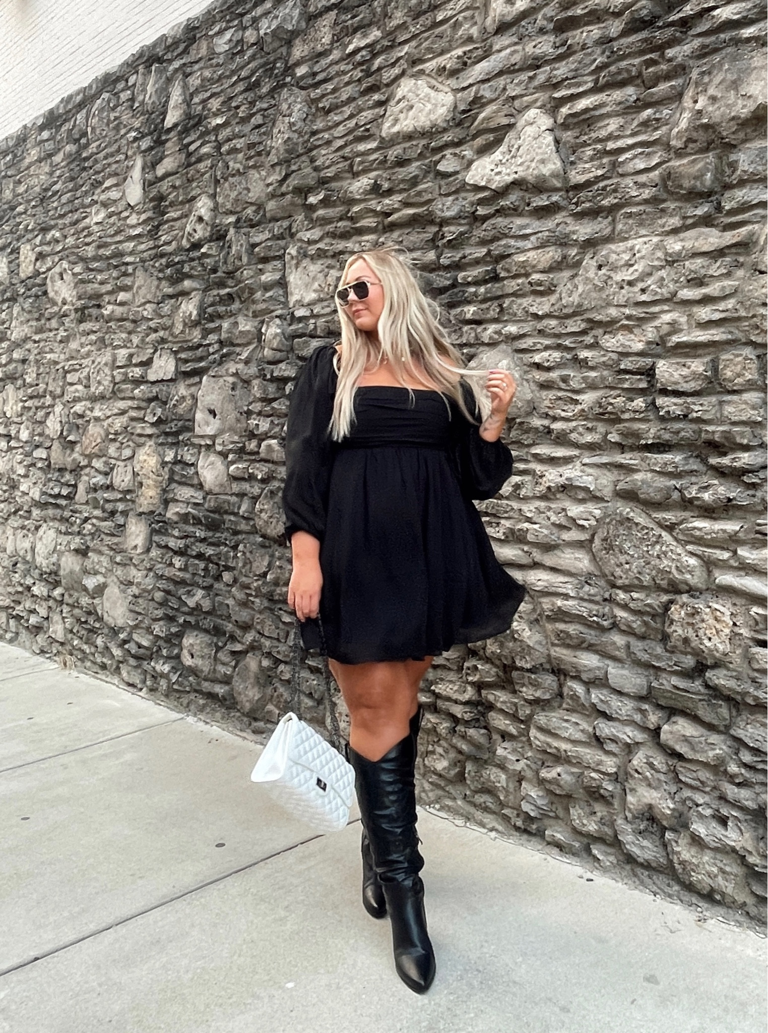 Nashville outfit of the night 🖤 

#LTKsalealert #LTKmidsize #LTKtravel