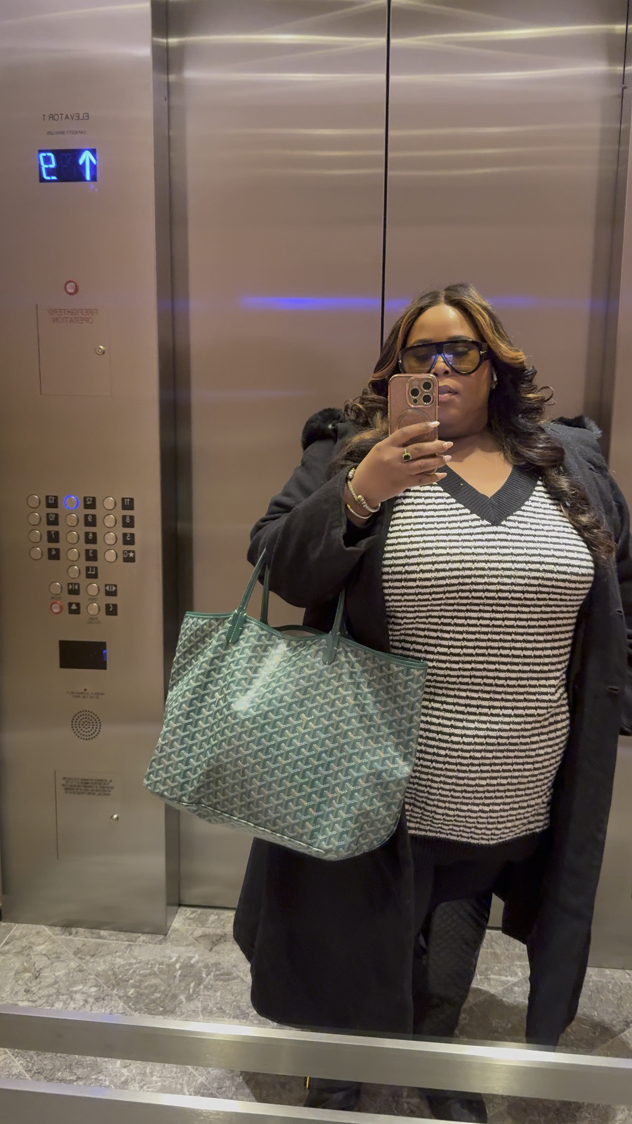 It’s freezing cold but my work ootd is definitely warm /chic 

#LTKStyleTip #LTKPlusSize #LTKFindsUnder100