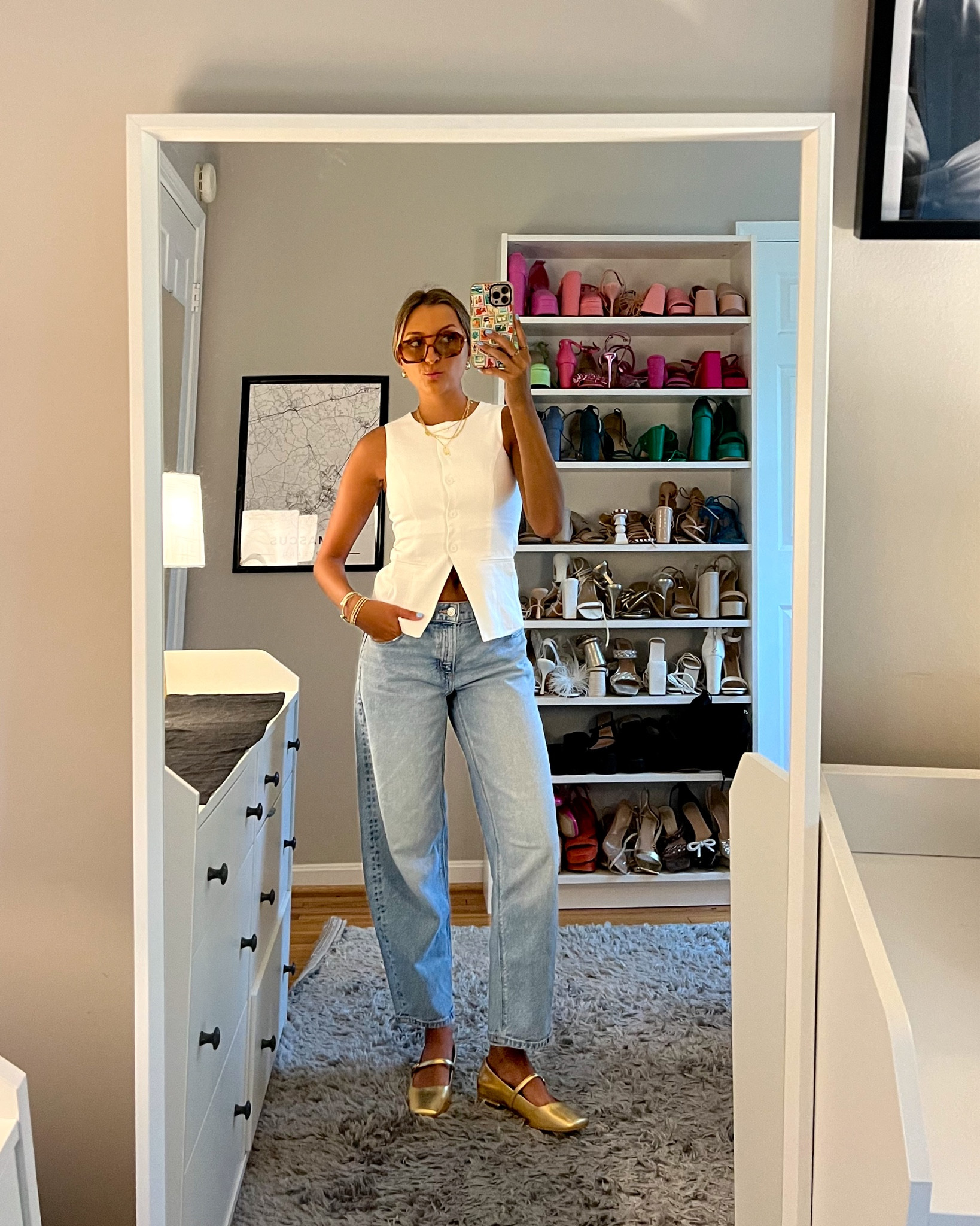 Fall outfit idea from Princess Polly! 💕🍁 use code MCKENZ20 for 20% off your order. 

wearing a 2 in this vest and a 000 in these barrel jeans 