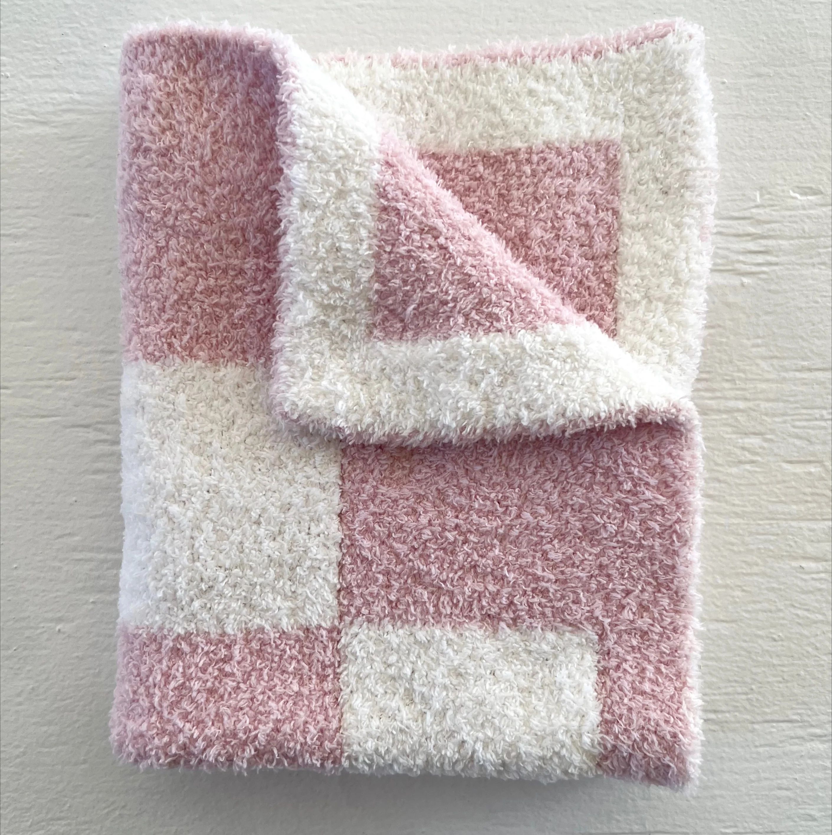 PhufyBliss™ Checker Mini Blanket, Strawberry | SpearmintLOVE