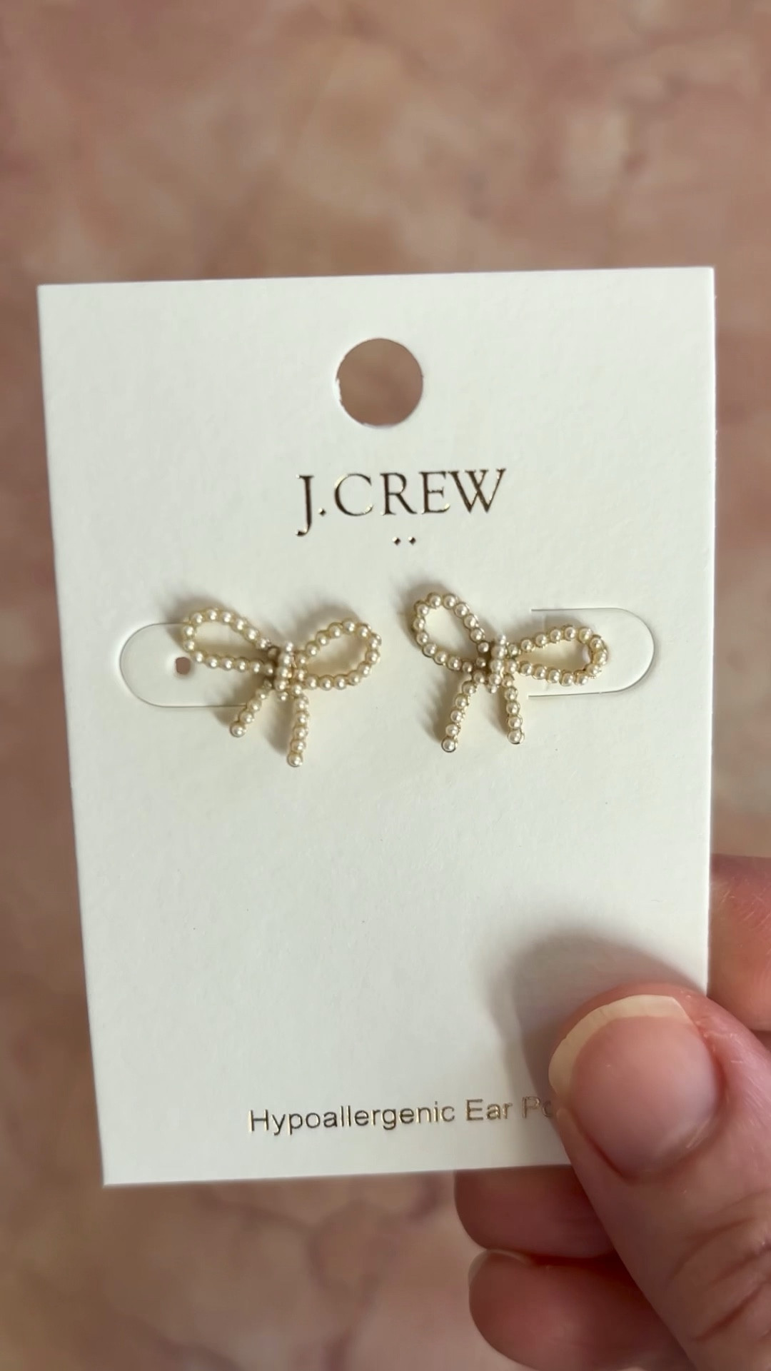 Jewelry from jcrew factory is 50% off.  Great stocking stuffer!

bow earrings 
girls earrings 

#LTKkids

#LTKCyberWeek #LTKWatchNow #LTKGiftGuide
