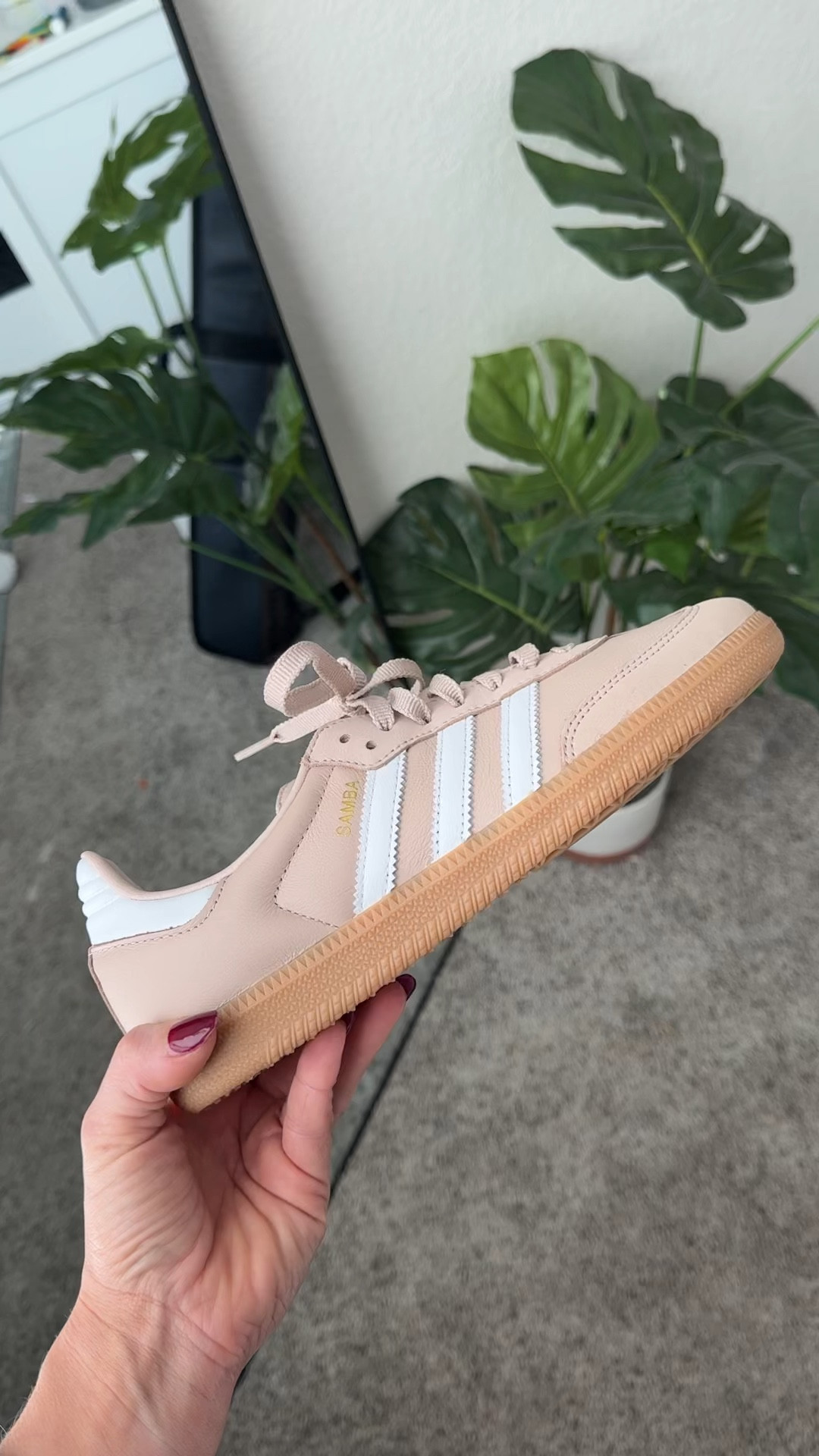 Cutest shoes! Pink Sombas. I have a pretty wide foot and they fit perfectly in my normal size. 

#LTKStyleTip #LTKFindsUnder100