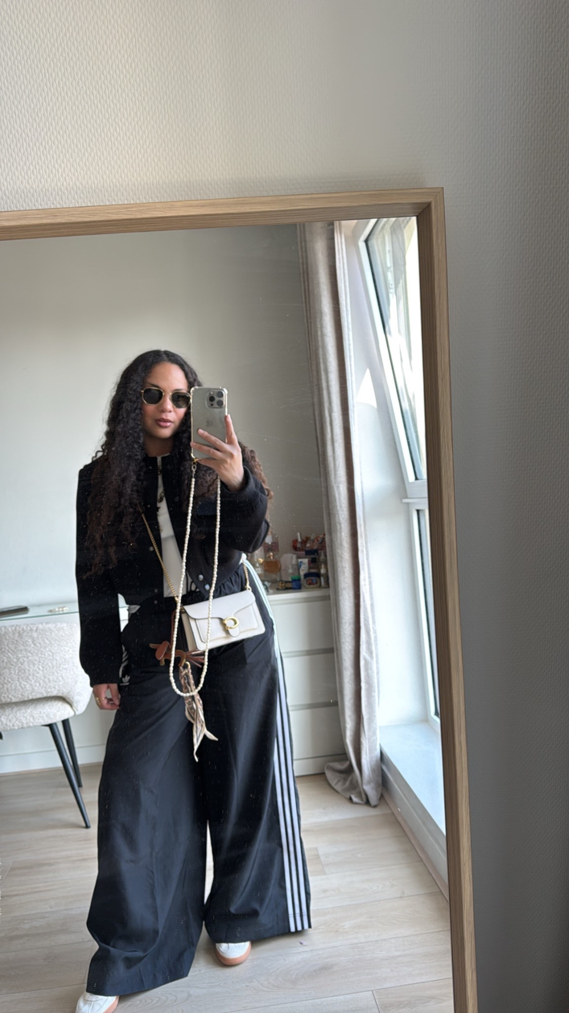 Adidas oversize wide leg pants outfit inspiration - wearing size M - true to size, I’m 1,65 cm 

Handball spezial adidas sneakers, size 36 2/3 my normale sneaker size 

#LTKeurope #LTKstyletip