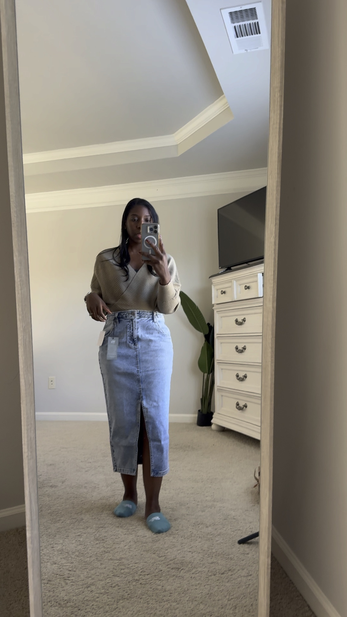Denim skirts are a vibe 

#LTKFindsUnder50 #LTKSaleAlert #LTKStyleTip