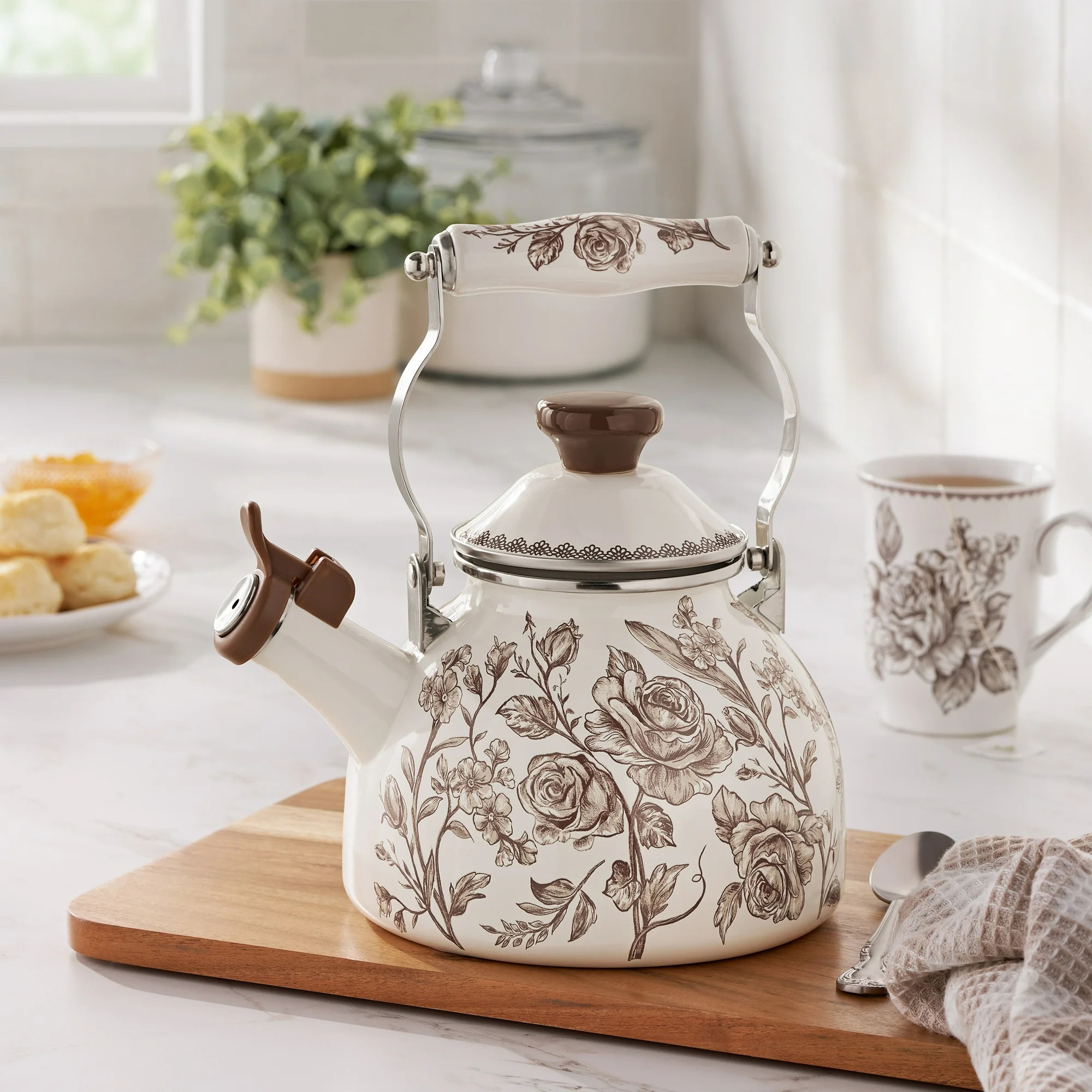 The Pioneer Woman Agatha 1.8-Quart Enamel on Steel Tea Kettle, Brown - Walmart.com | Walmart (US)