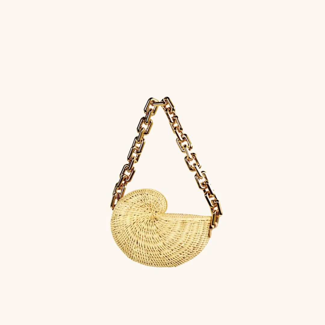 The Anna Conch | Poolside