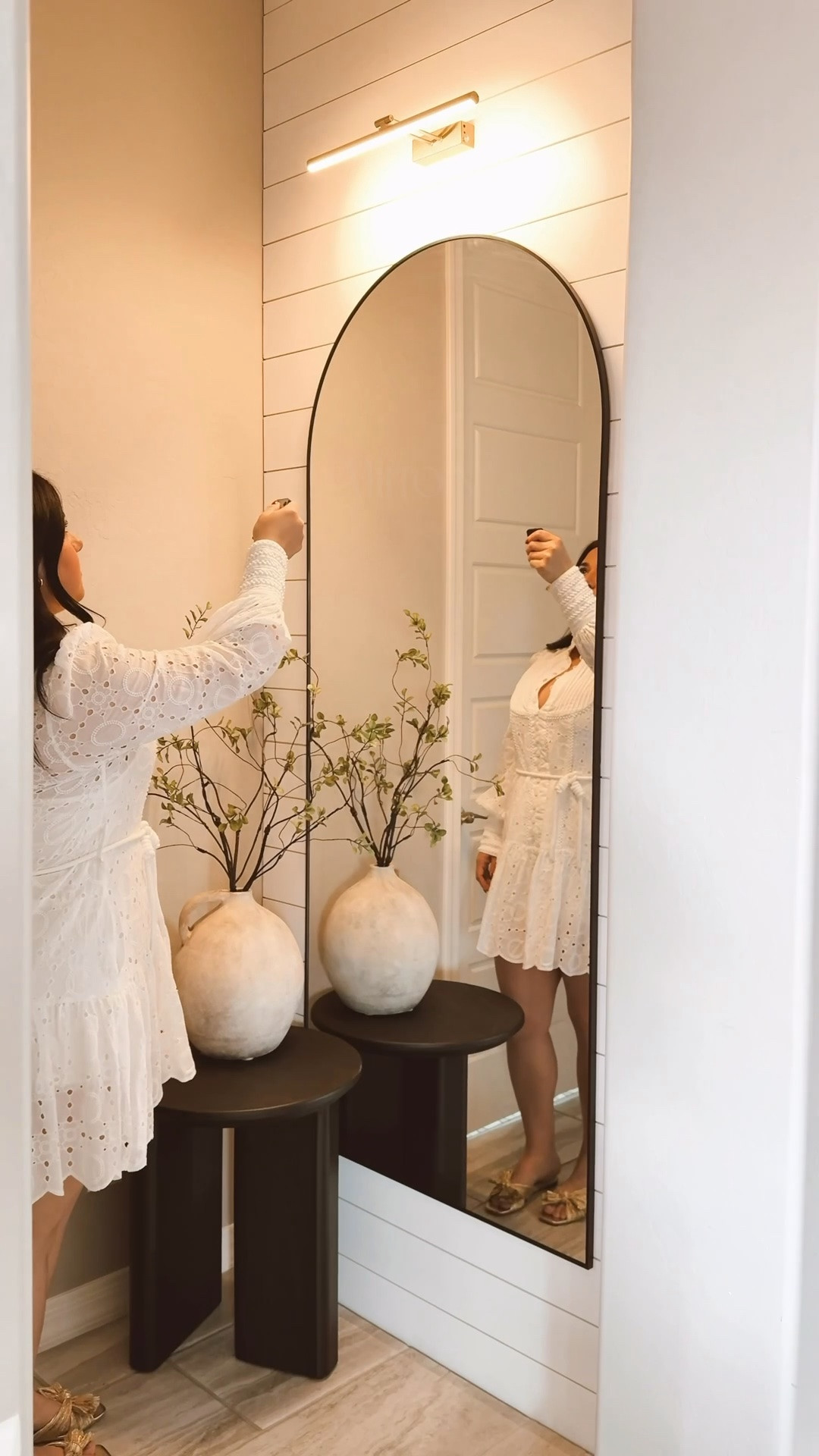#AD The big summer home sales are finally here and Wayfair’s Hot
Summer Sale is one you don’t want to miss! So many of my favorite
home finds are included for up to 70% off right now, and shipping is
fast and easy on orders over $35. @Wayfair  #Wayfair #WayfairPartner

#LTKSeasonal #LTKHome #LTKSaleAlert