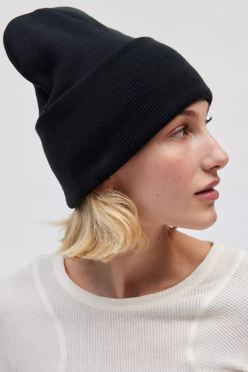 UO Jessie Essential Ribbed Beanie | Urban Outfitters (US and RoW)