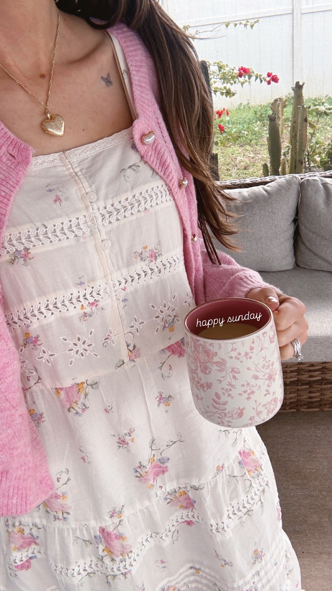 Happy sunday! This is what I wore to church! ☺️🌸🎀

Crochet floral Dress: xs, fits tts
Heart button cardigan: xs, fits tts

#LTKootd #LTKTall #LTKFindsUnder50