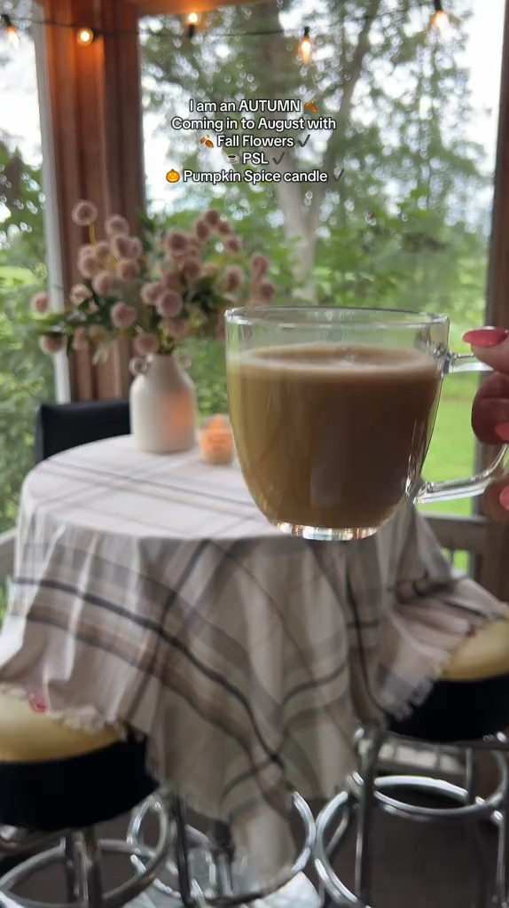 I’m an AUTUMN. Late summer transitioning to early fall decor that doesn’t scream Halloween quite yet. 

#LTKStyleTip #LTKSeasonal #LTKHome