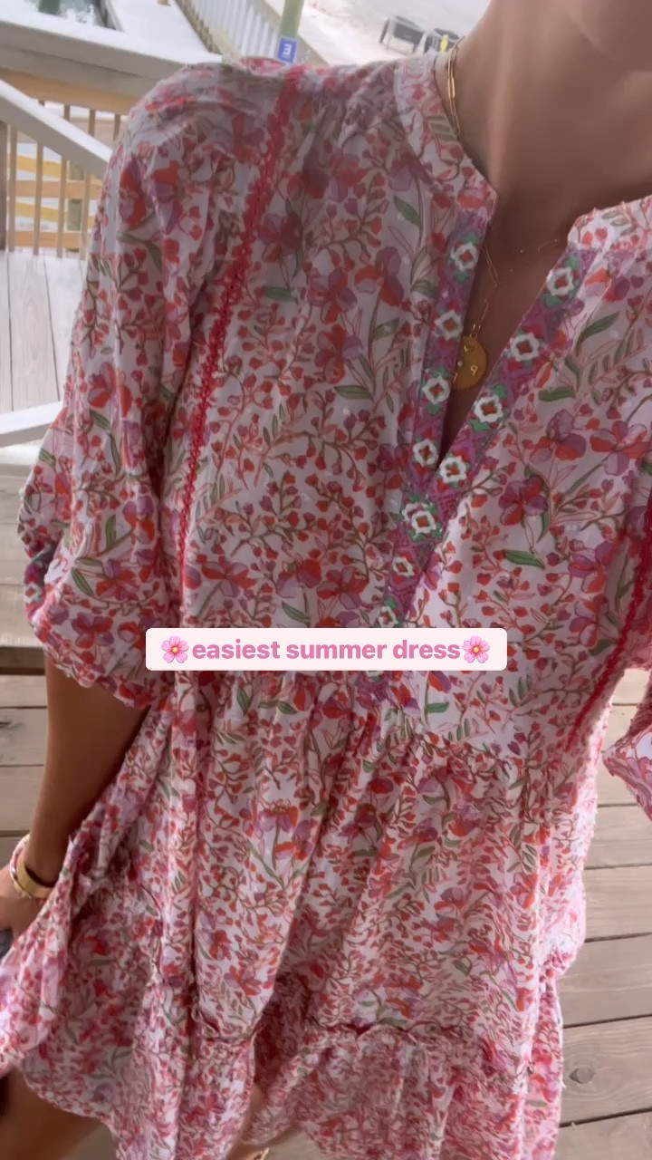 wearing an XS 

#LTKtravel #LTKFind #LTKSeasonal