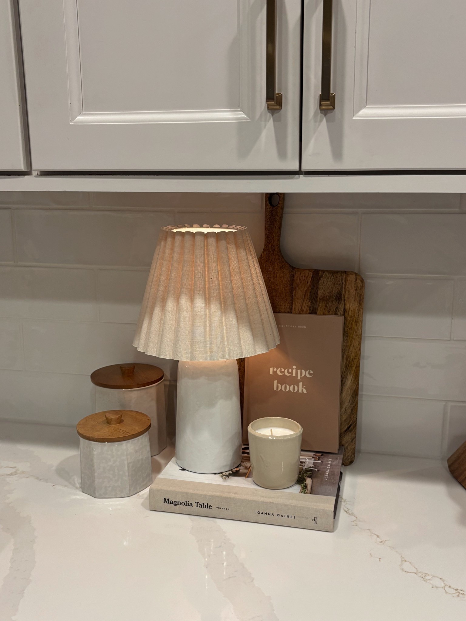 Neutral kitchen decor 🤎 obsessed with this lamp from Target! 


#LTKHome #LTKFindsUnder50