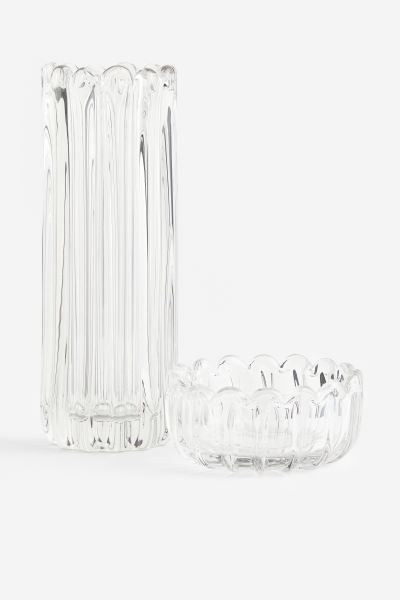 Tall glass vase | H&M (UK, MY, IN, SG, PH, TW, HK)